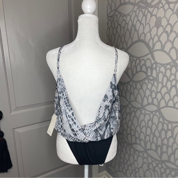 NWT New - TOBI SAHARA MULTI SNAKESKIN PRINT BODYSUIT Size Small - Picture 7 of 13